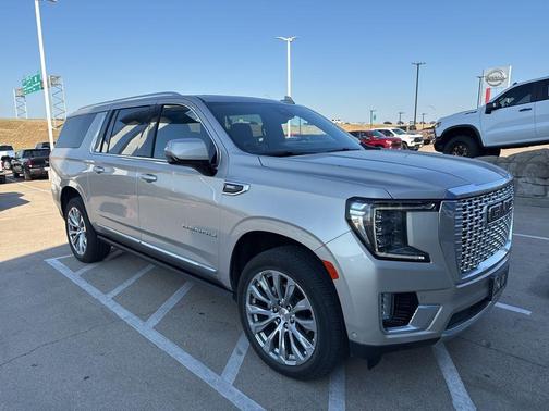 2024 GMC Yukon XL Denali