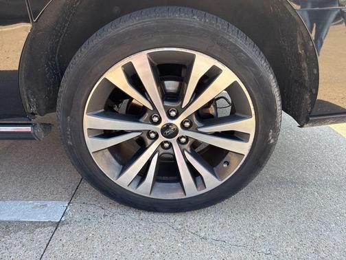 2020 Ford Expedition Max Platinum