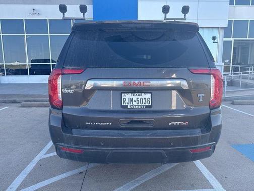 2021 GMC Yukon AT4
