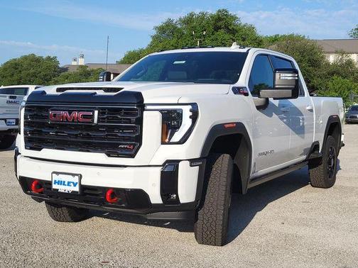 2025 GMC Sierra 2500 AT4
