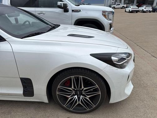 2022 Kia Stinger GT2