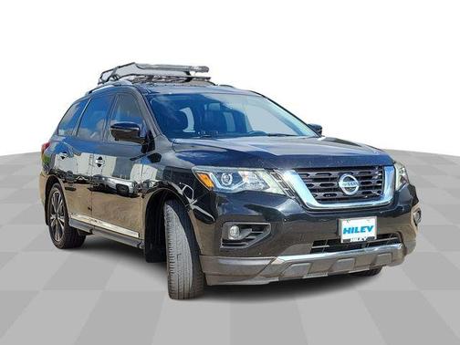 2017 Nissan Pathfinder Platinum