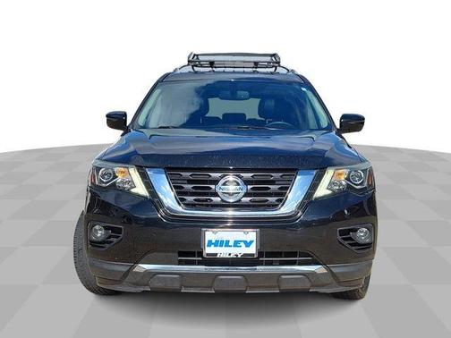 2017 Nissan Pathfinder Platinum