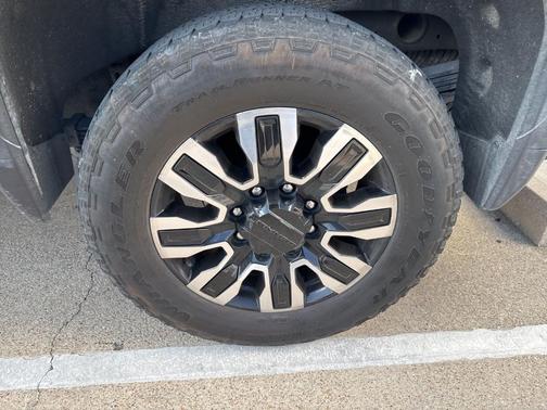 Onyx Black 2024 GMC Sierra 2500 Denali Ultimate