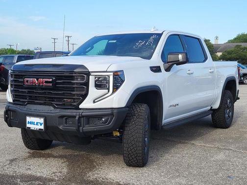 2025 GMC Sierra 1500 AT4X