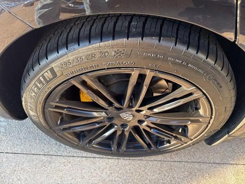 2016 Porsche Panamera 4