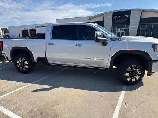 2024 GMC Sierra 2500 Denali