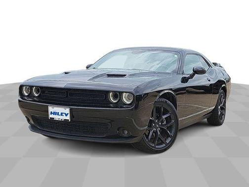 2022 Dodge Challenger SXT