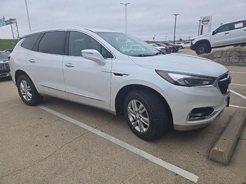 2018 Buick Enclave Essence