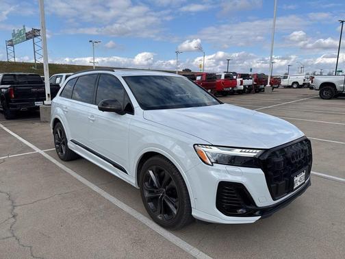 2025 Audi Q7 55 Prestige