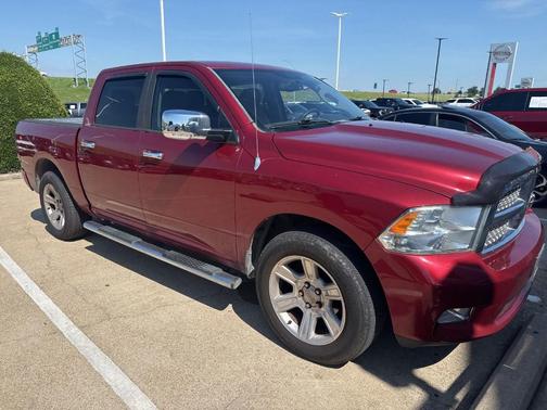Deep Cherry Red Crystal Pearlcoat 2012 RAM 1500