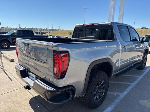 2025 GMC Sierra 1500 AT4X