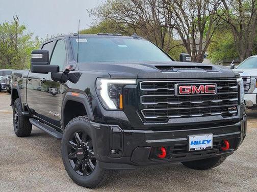 2025 GMC Sierra 2500 AT4
