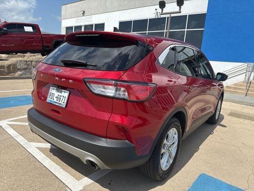 2021 Ford Escape SE