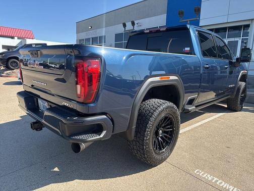 2022 GMC Sierra 2500 AT4