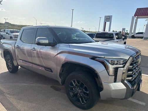 2023 Toyota Tundra Platinum