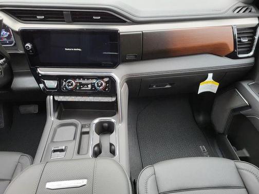 2025 GMC Sierra 2500 Denali