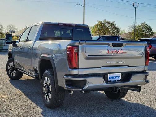 2025 GMC Sierra 2500 Denali