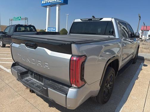 2024 Toyota Tundra Hybrid Platinum