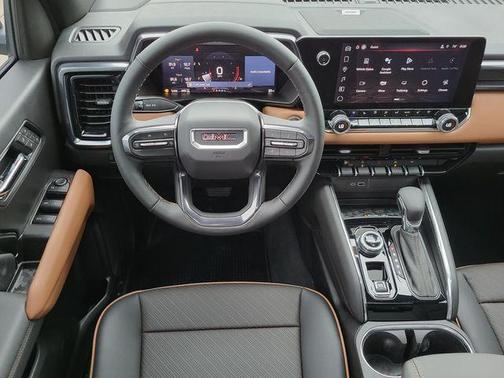 2025 GMC Canyon AT4