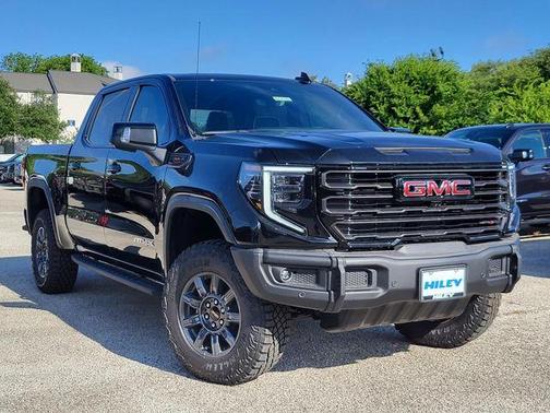 2025 GMC Sierra 1500 AT4X