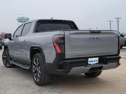 2024 GMC Sierra EV Denali