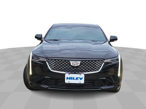 2023 Cadillac CT4 Luxury