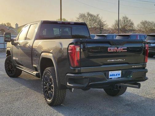 2025 GMC Sierra 2500 Denali