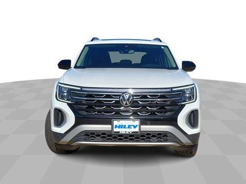 2024 Volkswagen Atlas 2.0T Peak Edition SE w/Technology