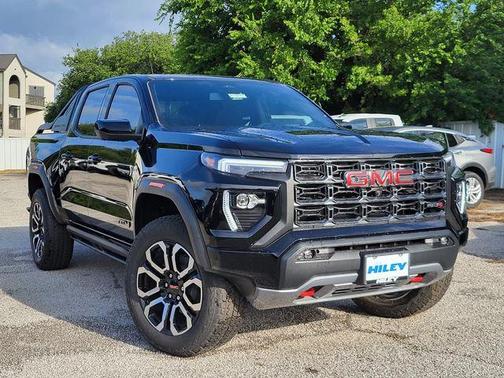 2025 GMC Canyon AT4