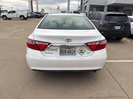 2017 Toyota Camry LE