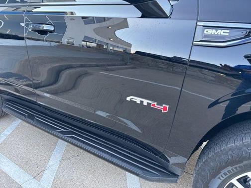 2024 GMC Yukon AT4