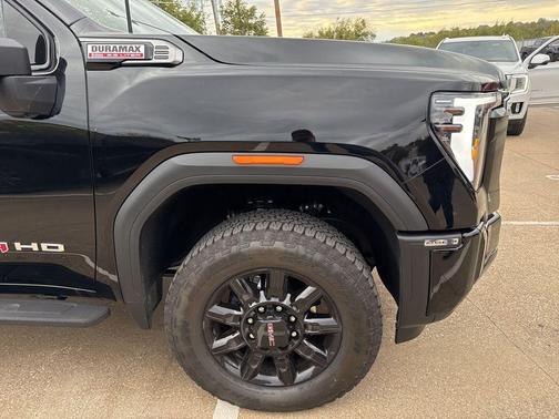 2025 GMC Sierra 2500 AT4