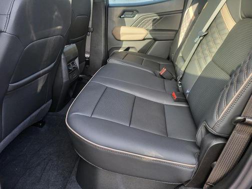 2025 GMC Canyon Denali