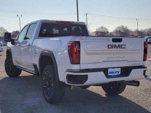 2025 GMC Sierra 2500 Denali