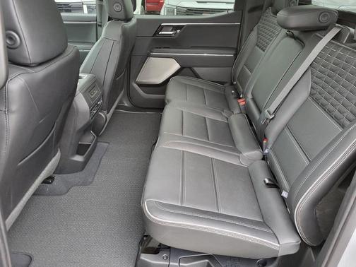 2024 GMC Sierra EV Denali