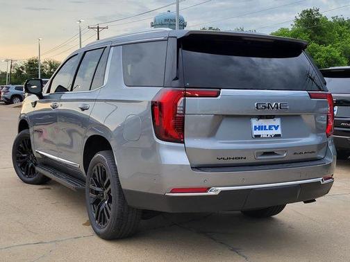 2025 GMC Yukon Elevation