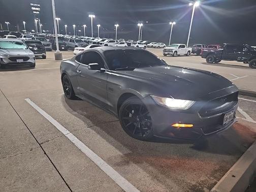 2017 Ford Mustang GT Premium