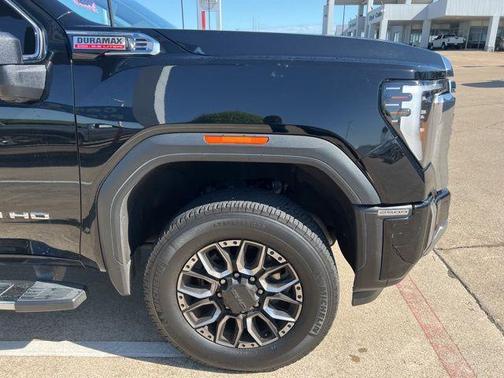 2024 GMC Sierra 2500 Denali
