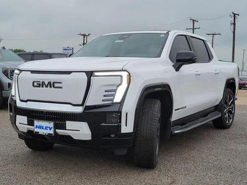 2025 GMC Sierra EV Denali