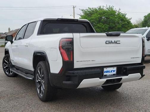 2025 GMC Sierra EV Denali