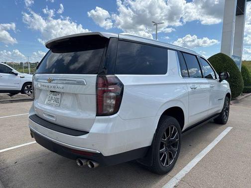 2023 Chevrolet Suburban High Country