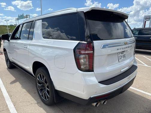 2023 Chevrolet Suburban High Country
