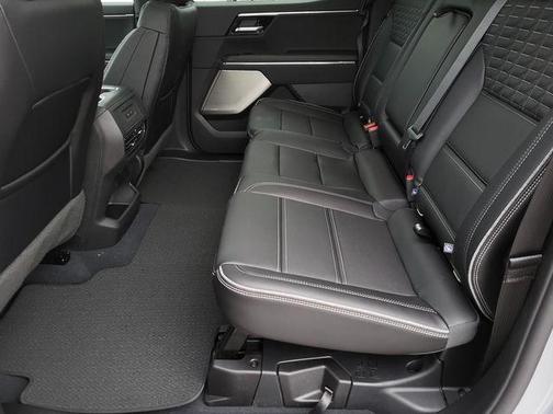 2025 GMC Sierra EV Denali
