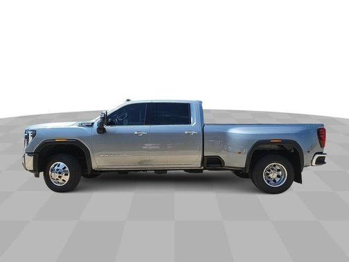 2025 GMC Sierra 3500 SLT