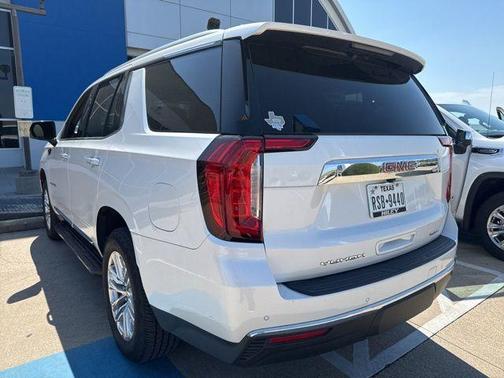 2022 GMC Yukon SLT