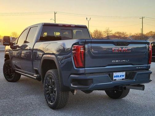 2025 GMC Sierra 2500 Denali