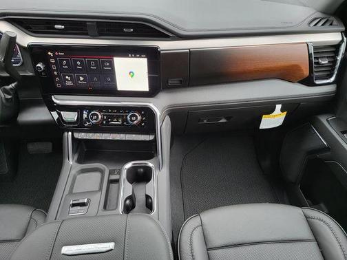 2025 GMC Sierra 3500 Denali