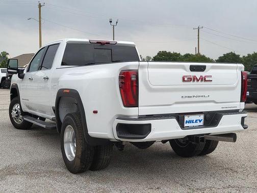 2025 GMC Sierra 3500 Denali