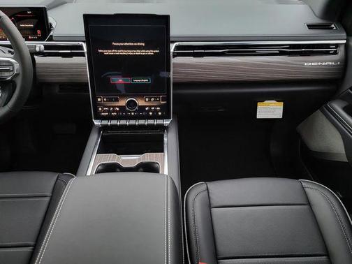 2025 GMC Sierra EV Denali